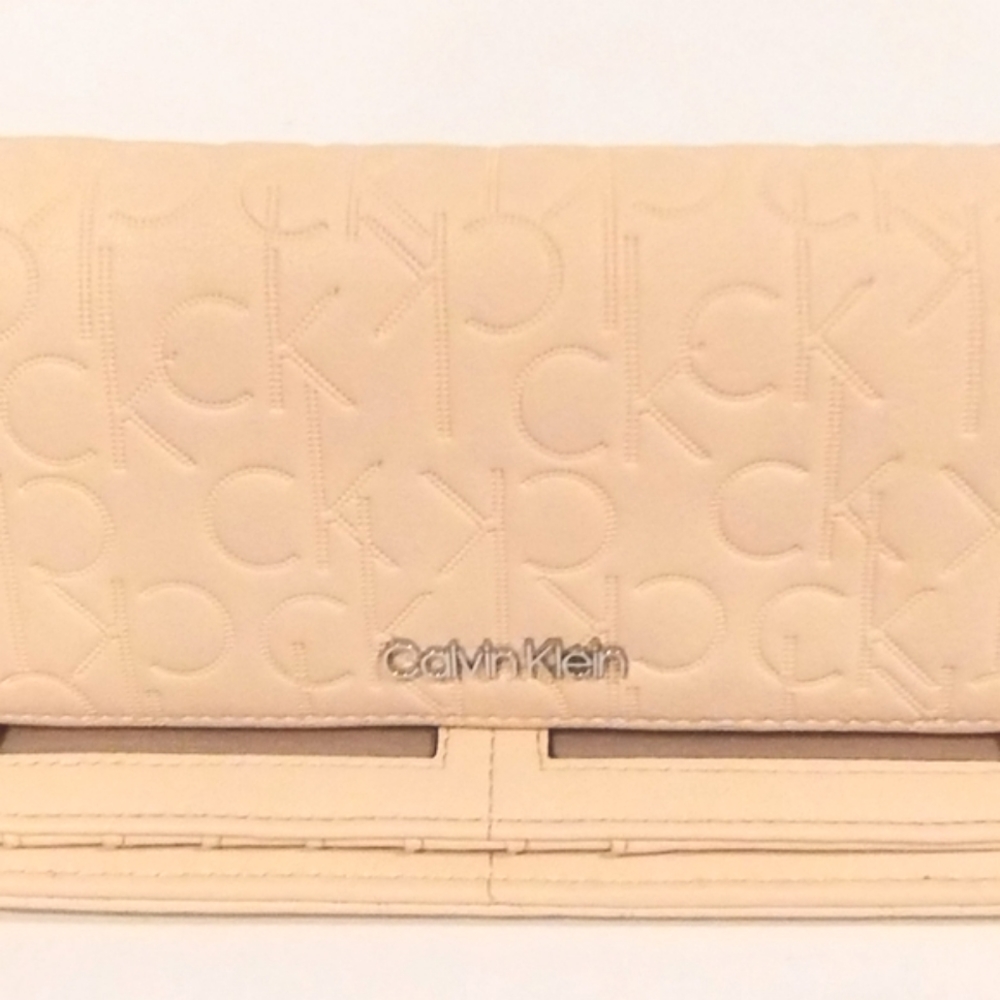 CALVIN KLEIN Beige Saffiano Faux Leather Trifold Wallet
